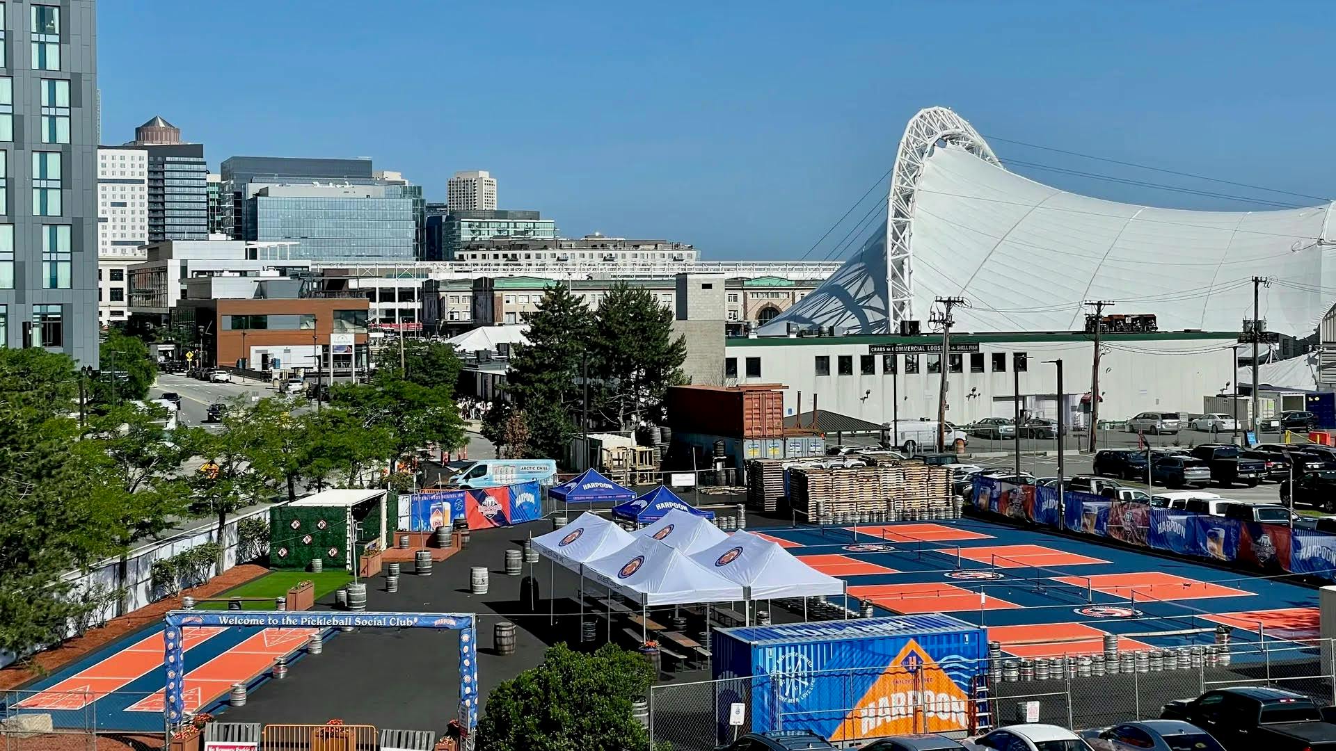 Image 6 of 10 of HUB Sports Boston court